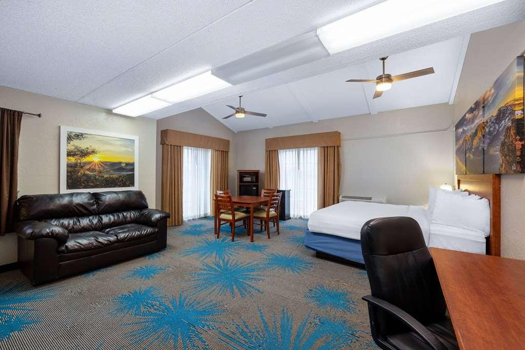 Days Inn By Wyndham Casper Room photo