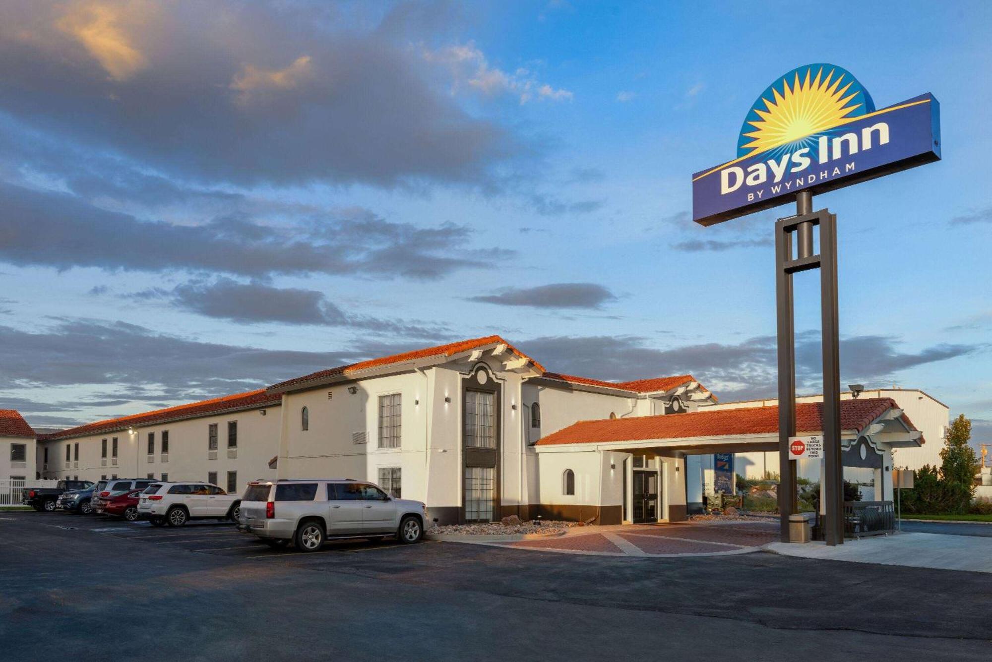 Days Inn By Wyndham Casper Exterior photo