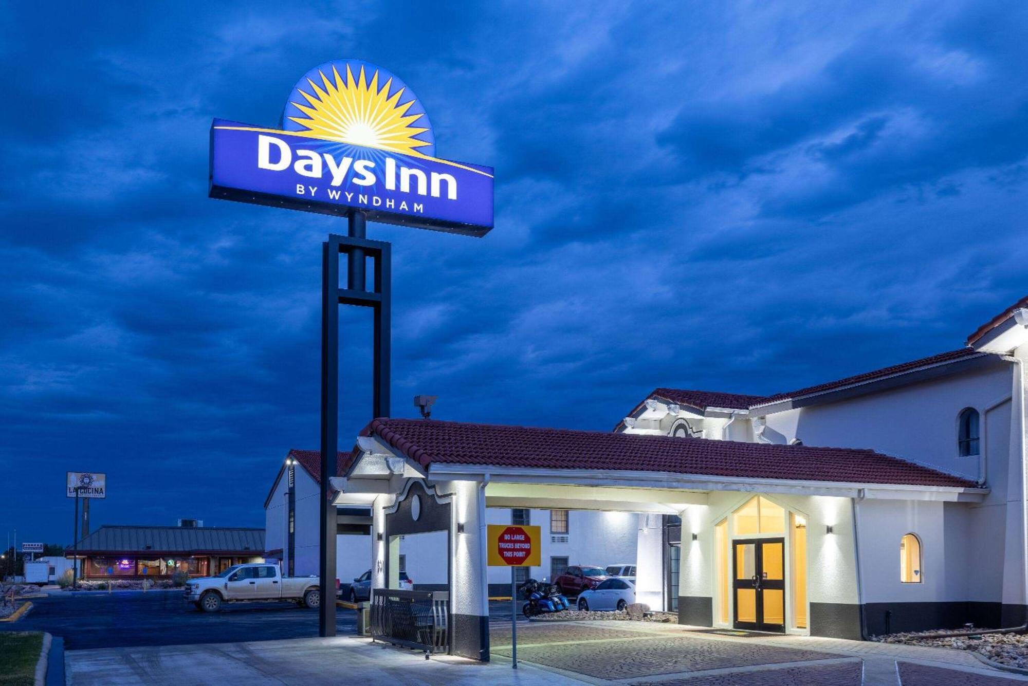 Days Inn By Wyndham Casper Exterior photo