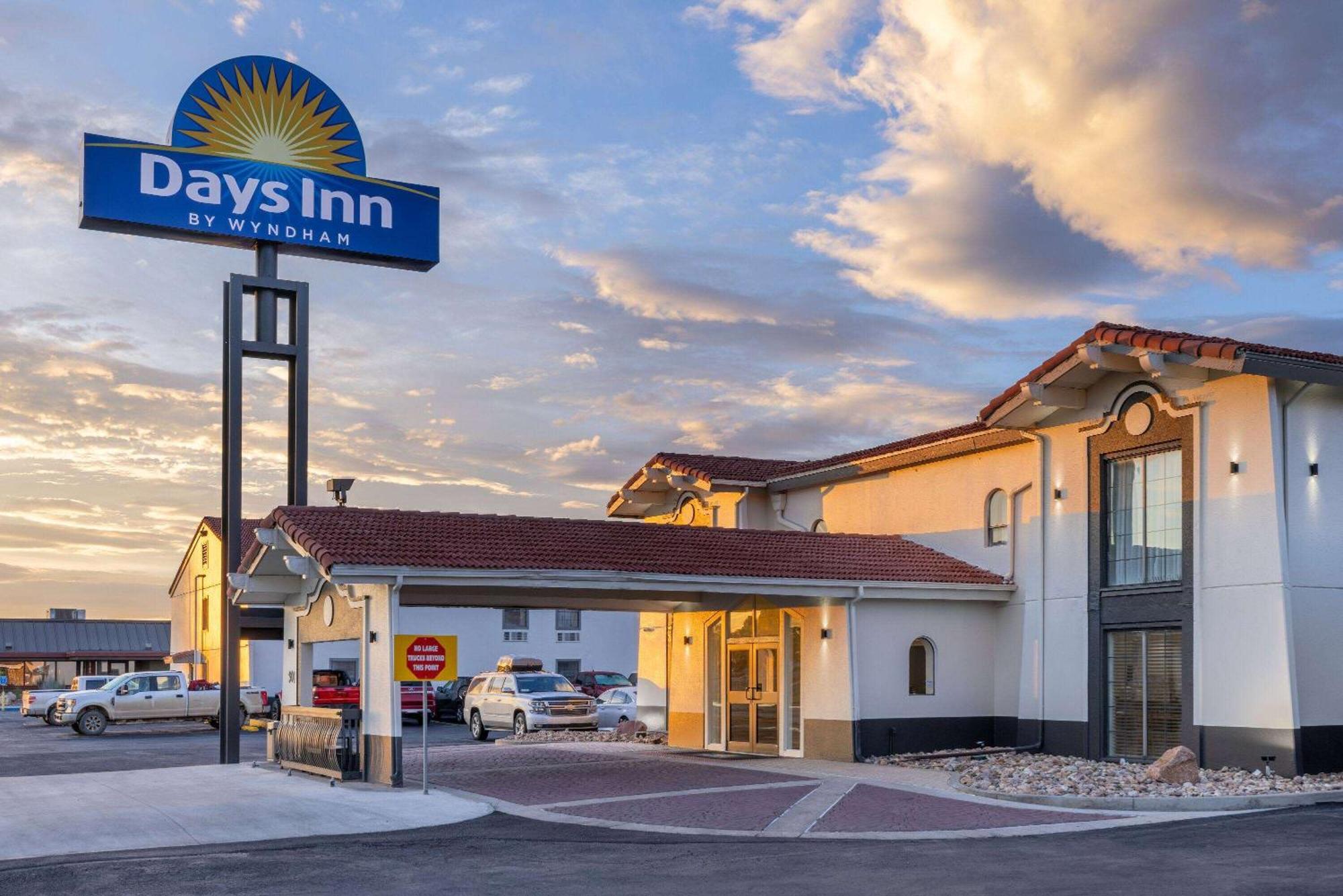 Days Inn By Wyndham Casper Exterior photo